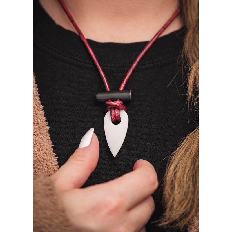 Wazoo Survival Gear Spark Necklace White