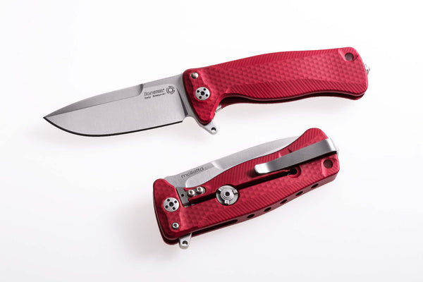 Lionsteel SR22 Red